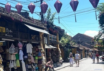 Cảnh báo nắng nóng ở khu vực Trung Bộ còn kéo dài trong nhiều ngày tới