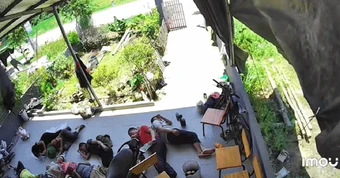 Cảnh tượng bất ngờ trong ngôi nhà của người phụ nữ ở Lào Cai giữa trưa nắng gay gắt