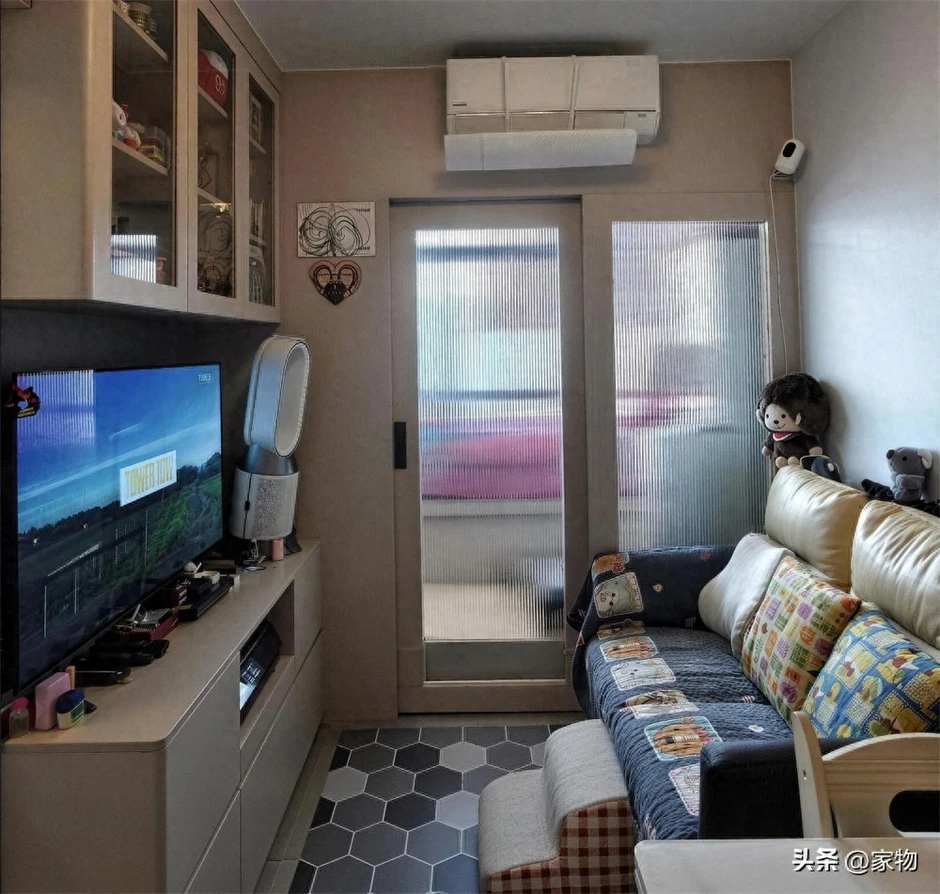 Cặp vợ chồng mới cưới biến căn hộ 26m² thành không gian sống lý tưởng cho gia đình Cặp vợ chồng mới cưới biến căn hộ 26m² thành không gian sống lý tưởng cho gia đình