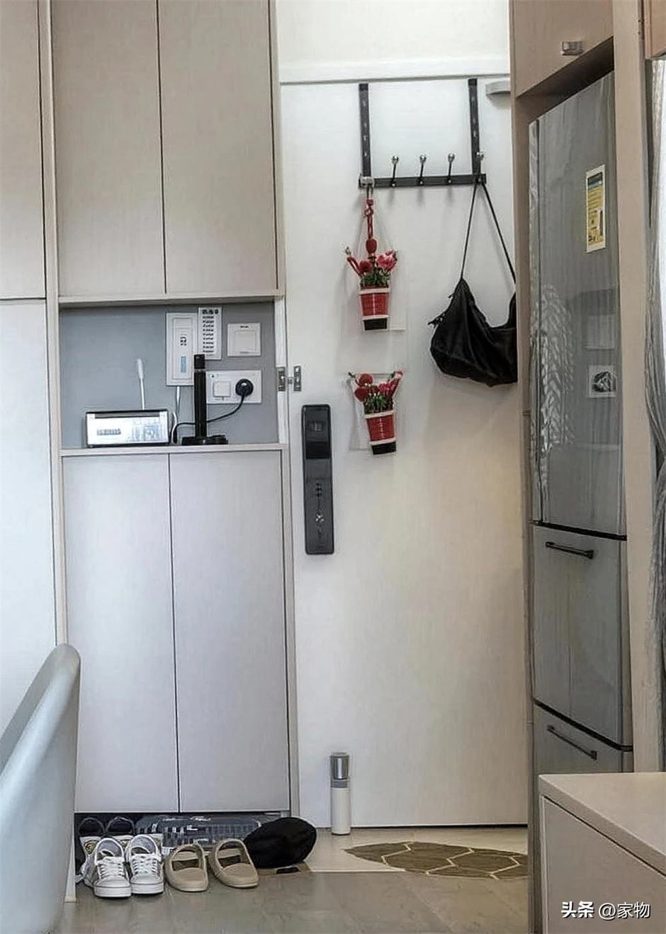 Cặp vợ chồng mới cưới biến căn hộ 26m² thành không gian sống lý tưởng cho gia đình Cặp vợ chồng mới cưới biến căn hộ 26m² thành không gian sống lý tưởng cho gia đình