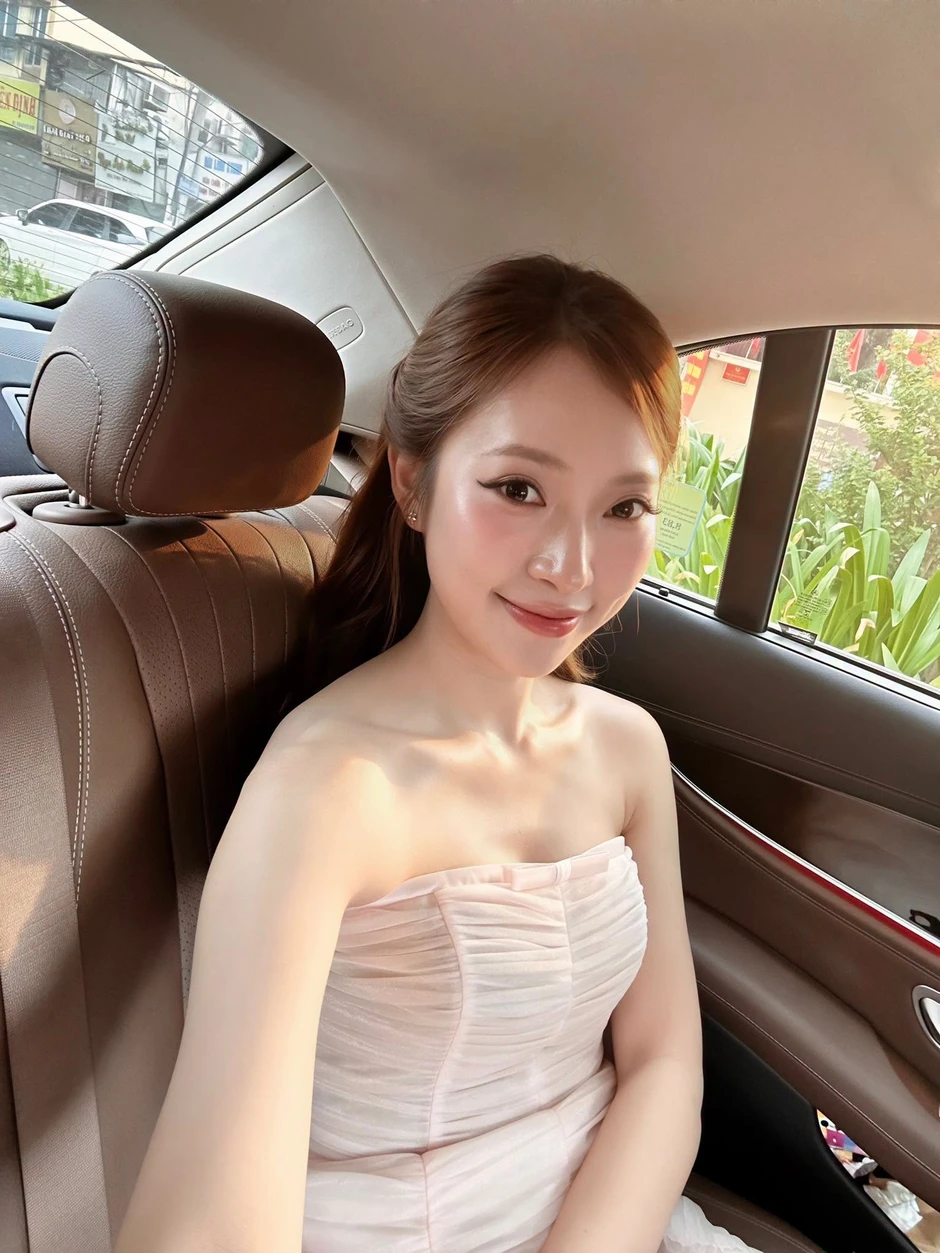 Cát-xê đầu tiên 2 chữ số của MC Khánh Vy