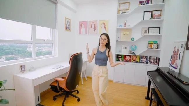 Cát-xê đầu tiên 2 chữ số của MC Khánh Vy
