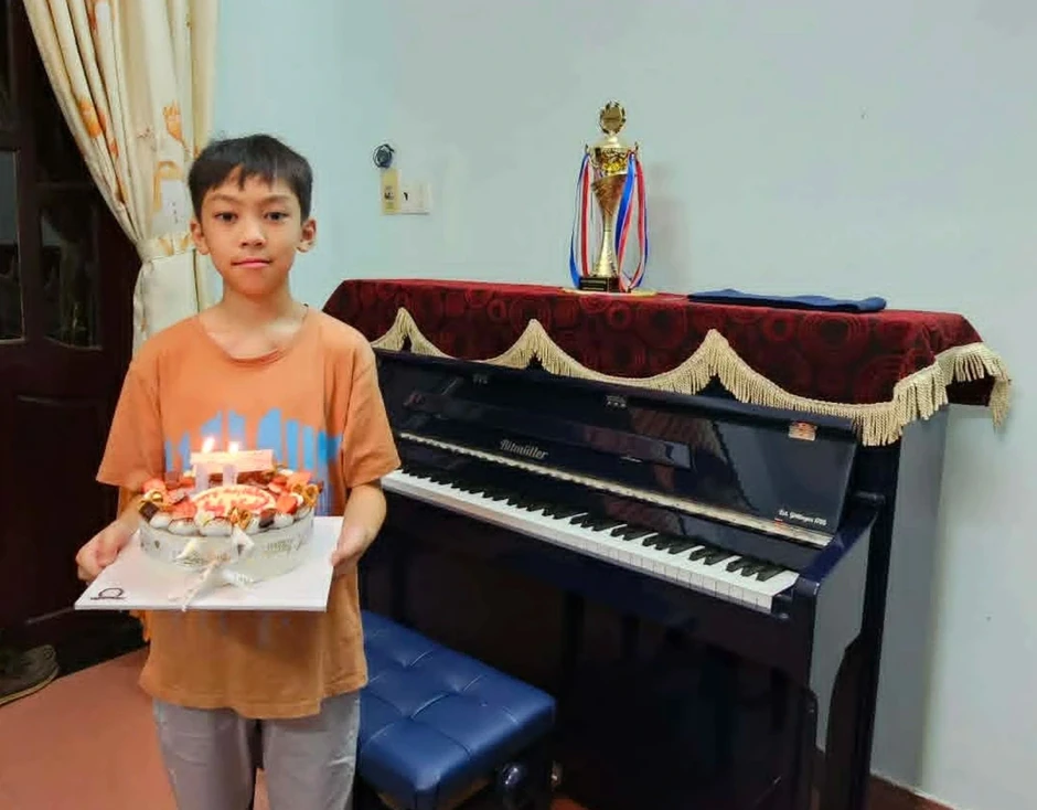 Cậu bé người Việt chơi piano chào mừng Tổng Bí thư, Chủ tịch nước Tô Lâm ở New Zealand Cậu bé người Việt chơi piano chào mừng Tổng Bí thư, Chủ tịch nước Tô Lâm ở New Zealand