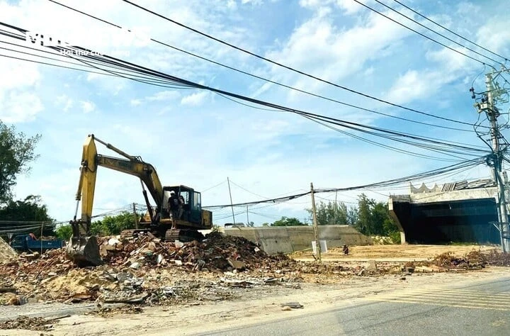 Cầu Nghĩa Tự 315 tỷ đồng thoát cảnh 'đắp chiếu', hẹn thông xe tháng 11 Cầu Nghĩa Tự 315 tỷ đồng thoát cảnh 'đắp chiếu', hẹn thông xe tháng 11