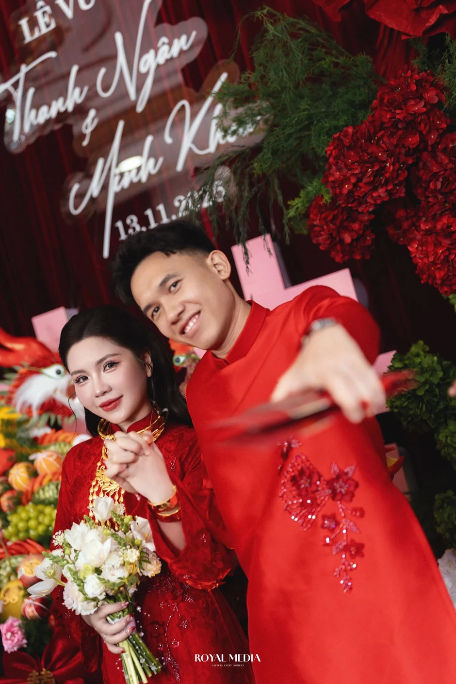 Cầu thủ thay thế Quang Hải ở ĐT Việt Nam: Vừa cưới cô chủ tiệm vàng, đang đi du lịch thì được gọi lên tuyển Cầu thủ thay thế Quang Hải ở ĐT Việt Nam: Vừa cưới cô chủ tiệm vàng, đang đi du lịch thì được gọi lên tuyển