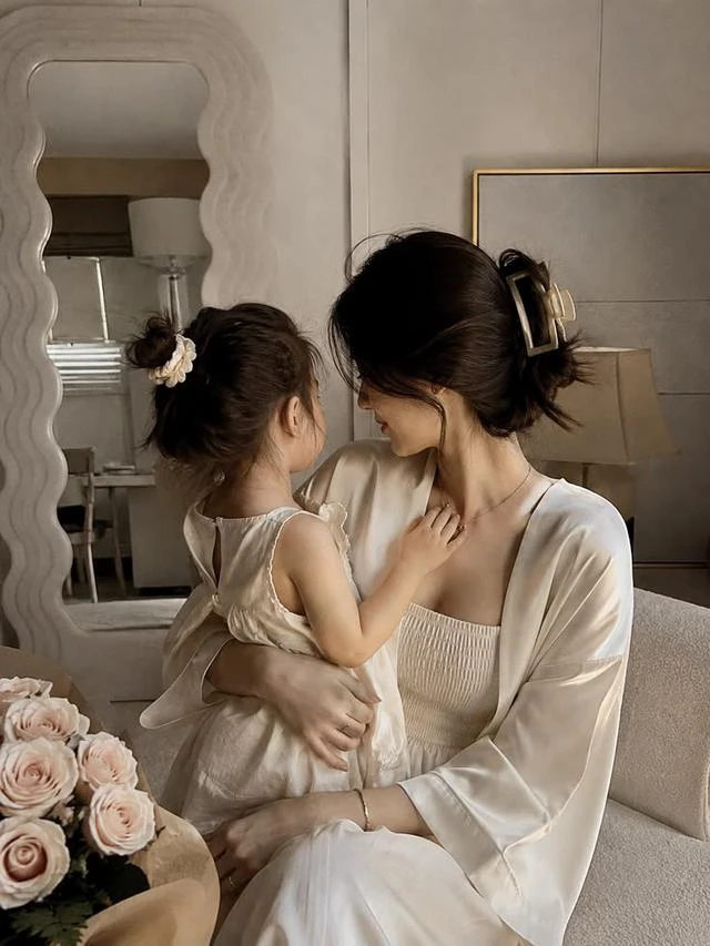 Cha mẹ buông tay đúng lúc giúp trẻ tự lập và trưởng thành Cha mẹ buông tay đúng lúc giúp trẻ tự lập và trưởng thành