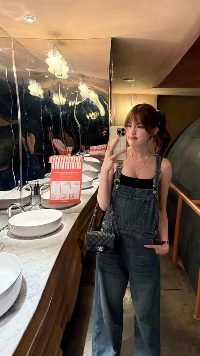 Chân dung BabyBoo trong mắt HIEUTHUHAI: Coi MV là biết họ đi date ở ngoài đời sao luôn đó Chân dung BabyBoo trong mắt HIEUTHUHAI: Coi MV là biết họ đi date ở ngoài đời sao luôn đó