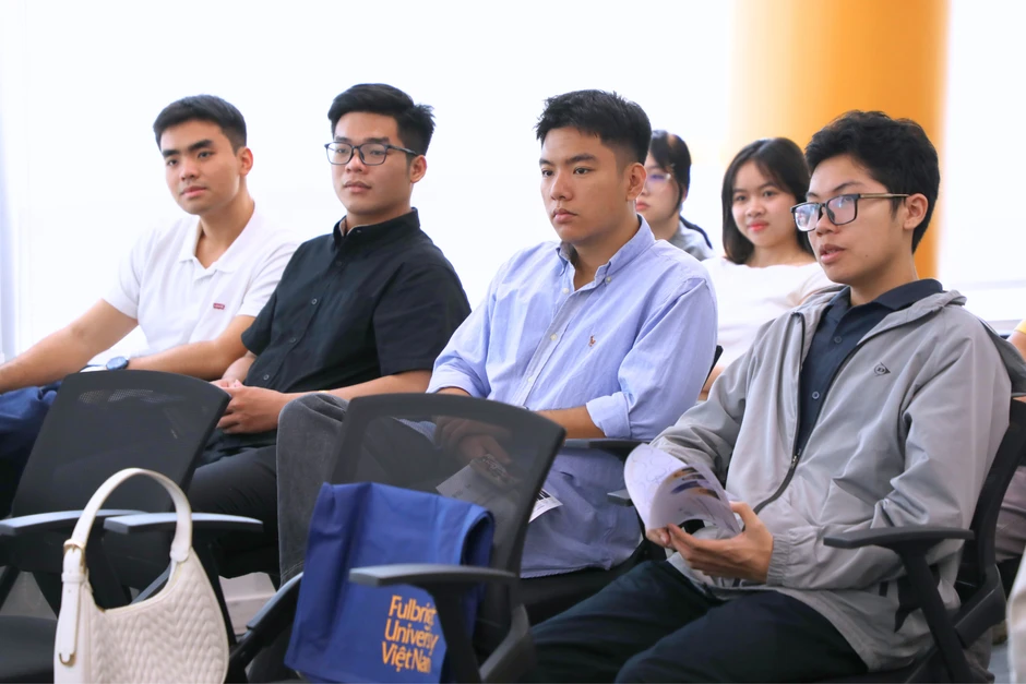 Chân dung thế hệ đi xin việc cùng một vài “trợ lý ảo”: Nhà tuyển dụng nghĩ gì khi ứng viên cái gì cũng nhờ AI? Chân dung thế hệ đi xin việc cùng một vài “trợ lý ảo”: Nhà tuyển dụng nghĩ gì khi ứng viên cái gì cũng nhờ AI?