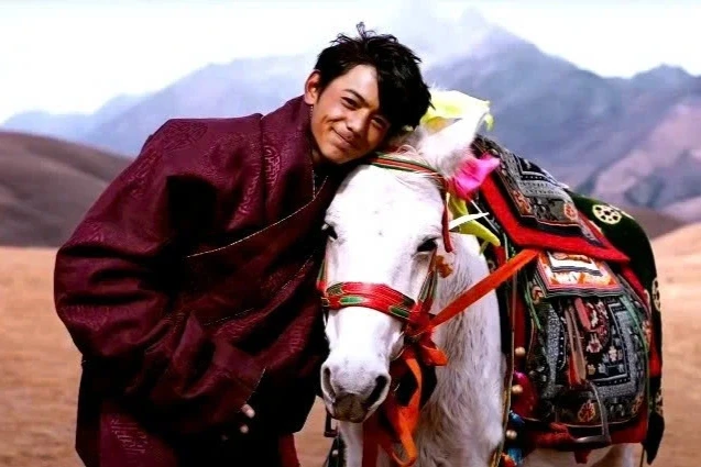 Chàng trai chăn bò "đẹp nhất Trung Quốc" đổi đời sau một đêm, giờ ra sao? Chàng trai chăn bò "đẹp nhất Trung Quốc" đổi đời sau một đêm, giờ ra sao?