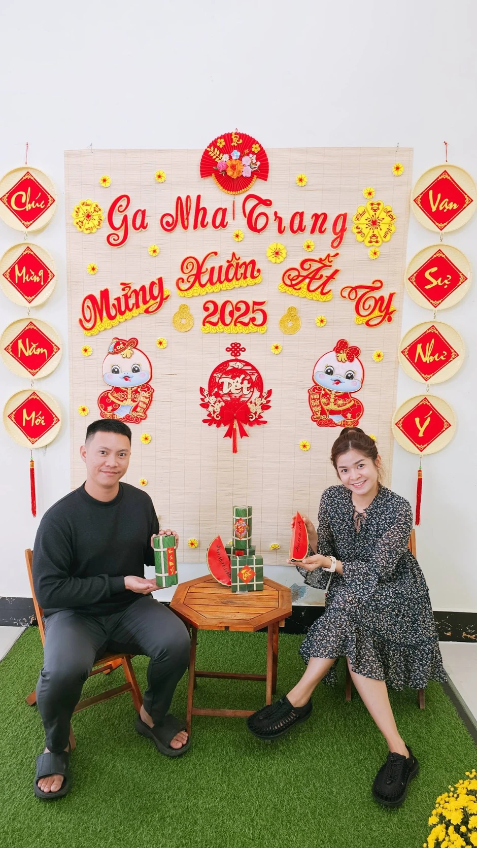 Chàng trai Việt tay trắng sang Thái Lan tìm bạn gái, ở rể thử 11 tháng, ngày cưới phải mượn vàng mẹ vợ Chàng trai Việt tay trắng sang Thái Lan tìm bạn gái, ở rể thử 11 tháng, ngày cưới phải mượn vàng mẹ vợ