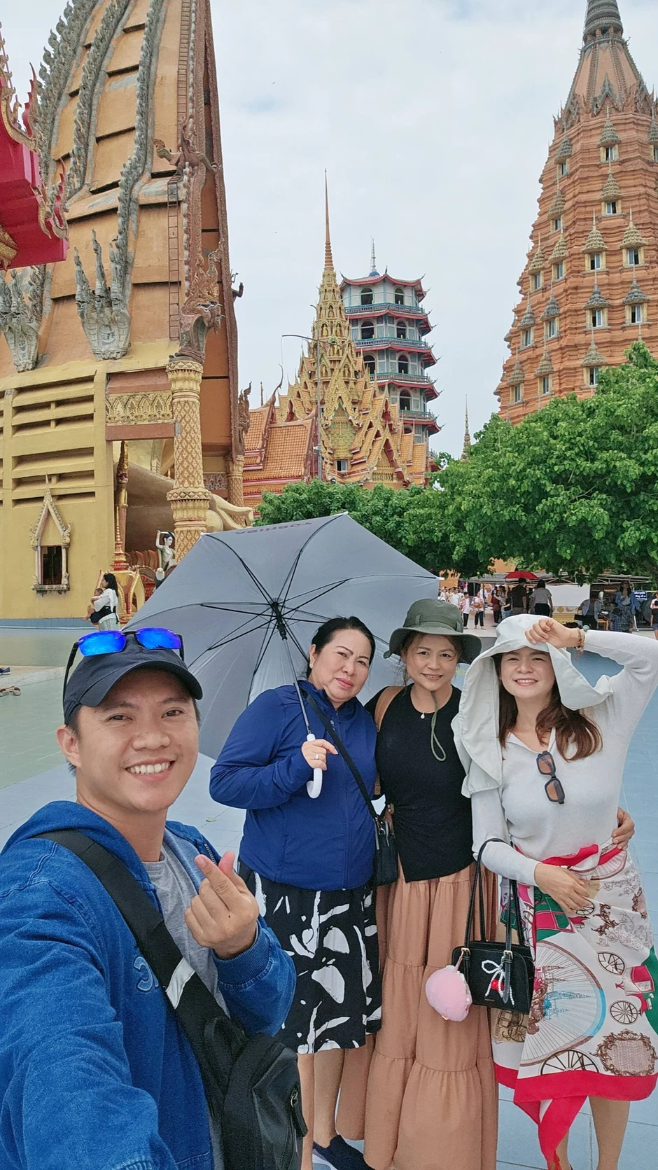Chàng trai Việt tay trắng sang Thái Lan tìm bạn gái, ở rể thử 11 tháng, ngày cưới phải mượn vàng mẹ vợ Chàng trai Việt tay trắng sang Thái Lan tìm bạn gái, ở rể thử 11 tháng, ngày cưới phải mượn vàng mẹ vợ