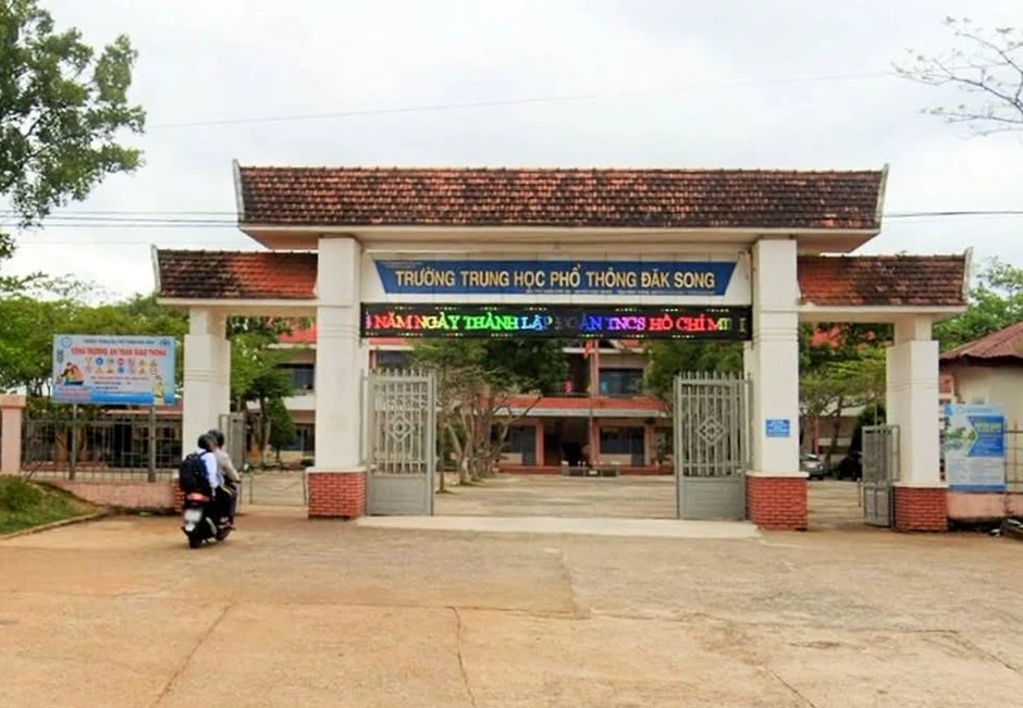 Chỉ đạo khẩn liên quan vụ nữ giáo viên bị phát tán ảnh nhạy cảm ở Lâm Đồng Chỉ đạo khẩn liên quan vụ nữ giáo viên bị phát tán ảnh nhạy cảm ở Lâm Đồng