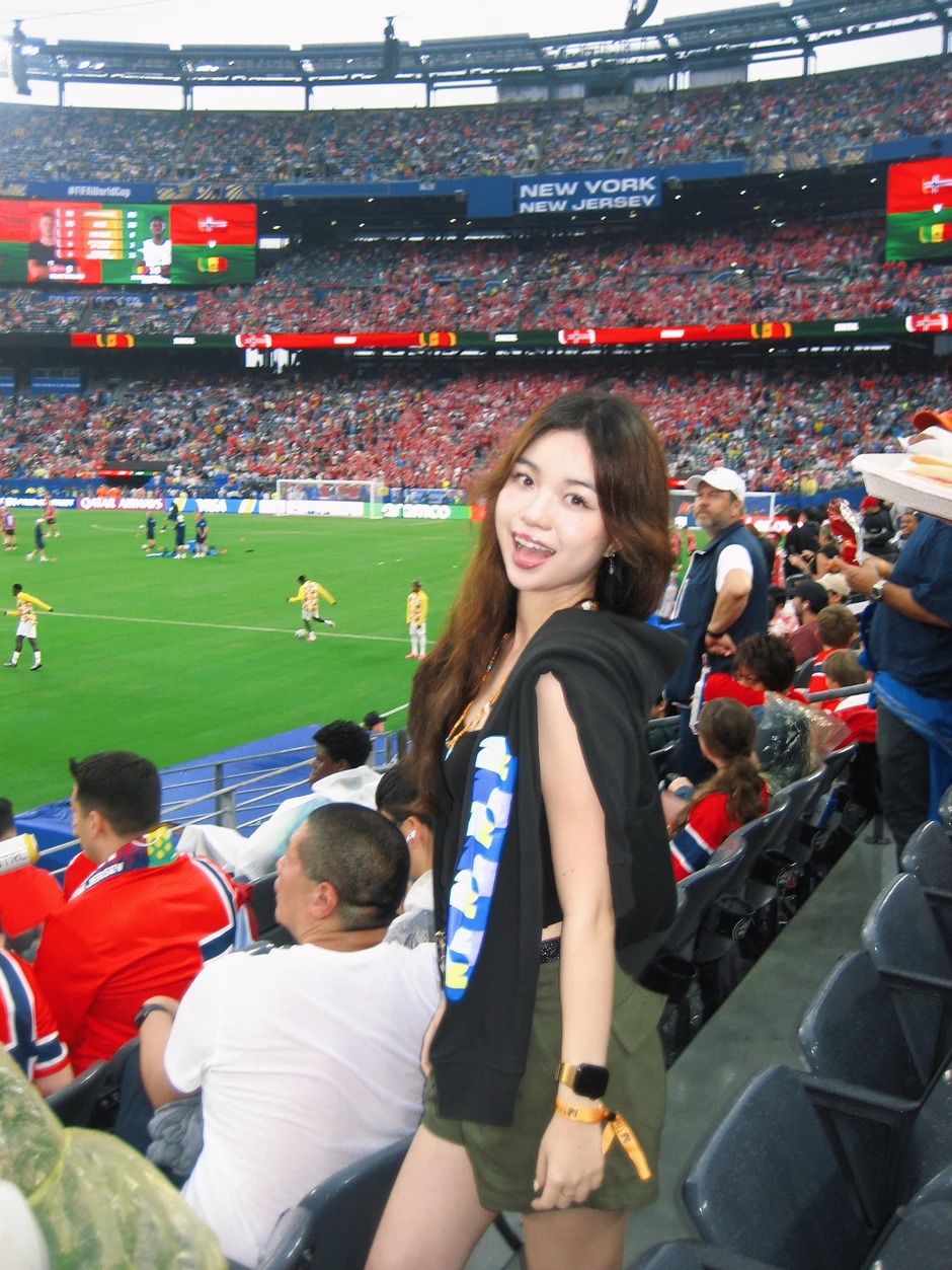 Chi hơn 180 triệu đi coi World Cup 2026, gái xinh tiết lộ: “Thứ sốc nhất không phải tiền vé” Chi hơn 180 triệu đi coi World Cup 2026, gái xinh tiết lộ: “Thứ sốc nhất không phải tiền vé”
