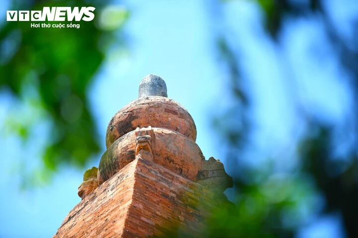Chiêm ngưỡng kiến trúc độc đáo của di tích ngàn năm tuổi ở Khánh Hoà Chiêm ngưỡng kiến trúc độc đáo của di tích ngàn năm tuổi ở Khánh Hoà