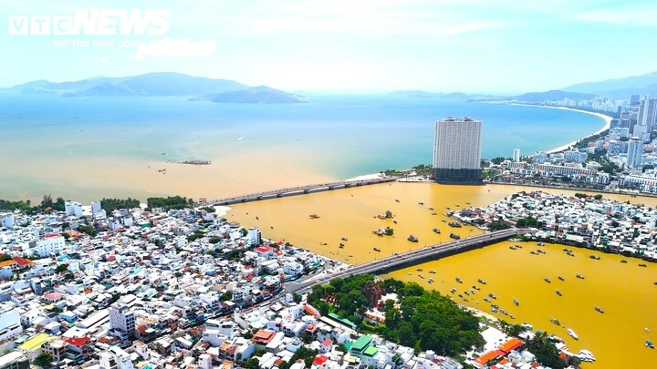 Chiêm ngưỡng kiến trúc độc đáo của di tích ngàn năm tuổi ở Khánh Hoà Chiêm ngưỡng kiến trúc độc đáo của di tích ngàn năm tuổi ở Khánh Hoà