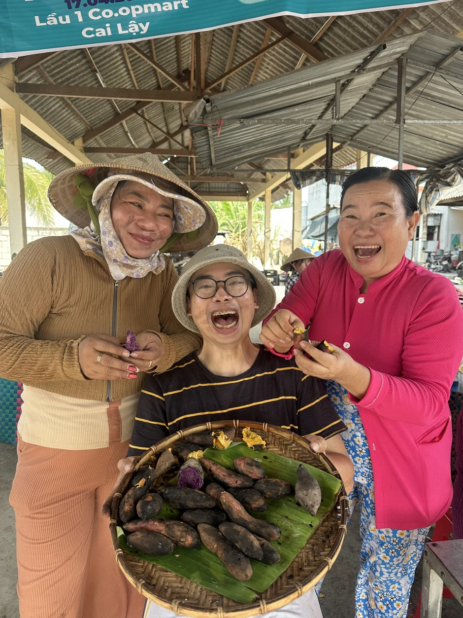 'Chợ An Khương càng ế càng ăn': Loạt clip miền Tây khiến dân mạng thích thú 'Chợ An Khương càng ế càng ăn': Loạt clip miền Tây khiến dân mạng thích thú