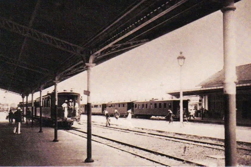 Chợ Bến Thành thay đổi thế nào từ thời xe điện đến metro? Chợ Bến Thành thay đổi thế nào từ thời xe điện đến metro?