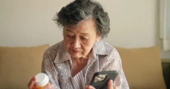 Cho dì vay 300 triệu chữa bệnh, gần 20 năm không đòi lại: Nghe câu nói cả đời không thể quên, tôi lập tức về quê gặp dì