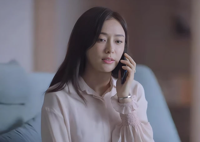 Chồng lưu một số lạ là "vợ hư hỏng", tò mò nên tôi bấm gọi, đầu bên kia bắt máy và câu đầu tiên khiến tôi rụng rời Chồng lưu một số lạ là "vợ hư hỏng", tò mò nên tôi bấm gọi, đầu bên kia bắt máy và câu đầu tiên khiến tôi rụng rời