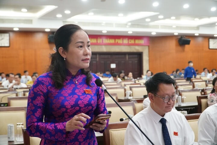 Chủ tịch TP.HCM: Tăng trưởng 2 con số là mệnh lệnh, trách nhiệm trước Nhân dân