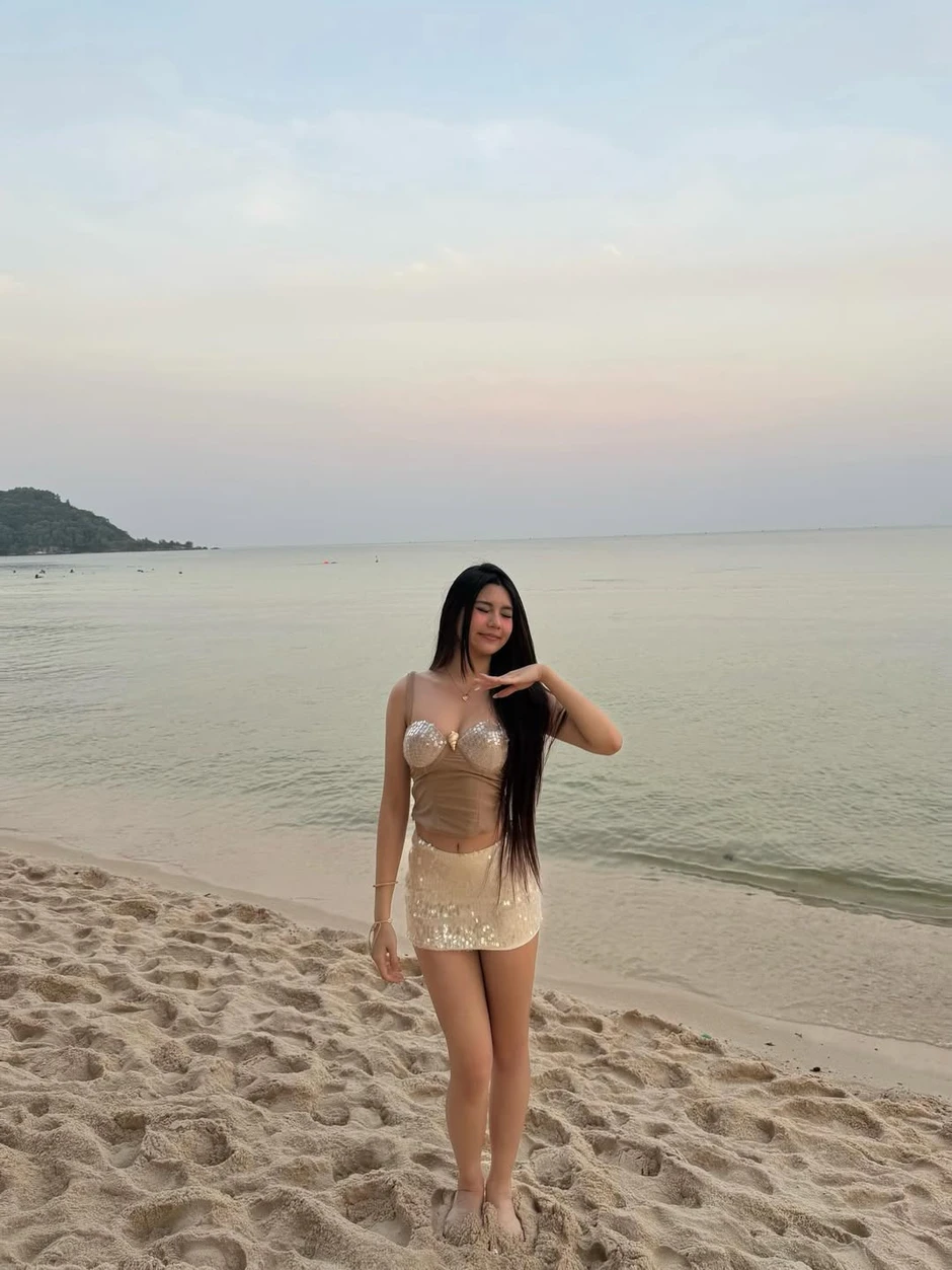 Chưa bao giờ thấy Hạt Dẻ thế này! Chưa bao giờ thấy Hạt Dẻ thế này!