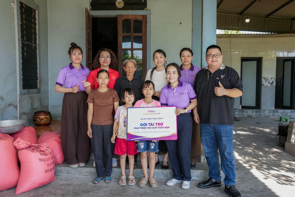 Chương trình Kéo & Đẩy: Đồng hành cùng trẻ em thấp còi có hoàn cảnh khó khăn Chương trình Kéo & Đẩy: Đồng hành cùng trẻ em thấp còi có hoàn cảnh khó khăn