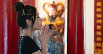Chuyên gia gợi ý văn khấn rằm tháng 7 năm 2026 theo văn hóa dân gian