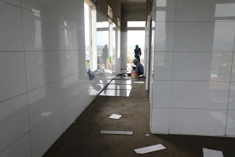 Chuyện về người đàn ông mù bán tăm xây nhà hơn 4 tỉ cho con