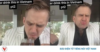 Clip anh Tây rùng mình khi uống cà phê đen Việt Nam khiến dân mạng cười bò