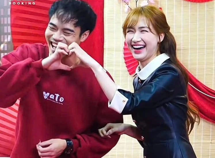 Có chồng vẫn bị gán ghép với Văn Toàn, Hoà Minzy lên tiếng Có chồng vẫn bị gán ghép với Văn Toàn, Hoà Minzy lên tiếng