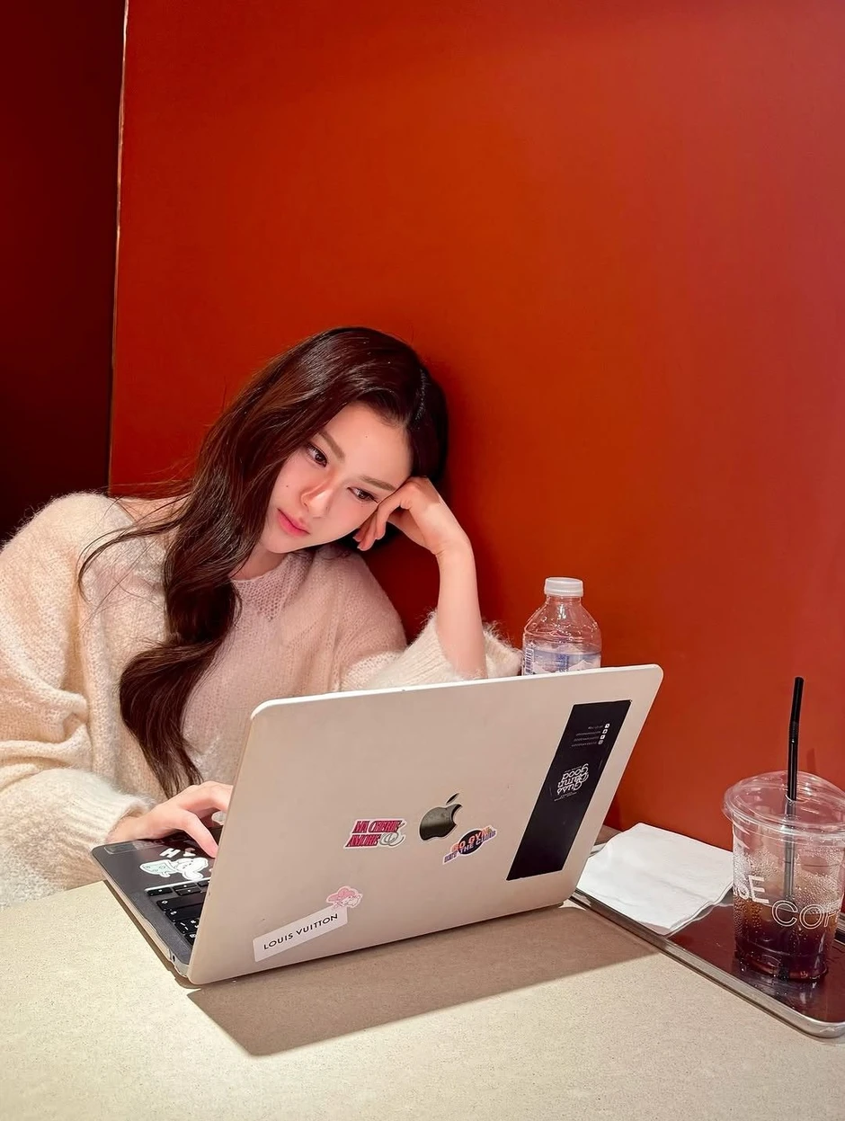 Cô gái 23 tuổi tiết kiệm được 2 cây vàng, thêm 50 triệu tiền mặt: Bảng chi tiêu càng nhìn càng nể! Cô gái 23 tuổi tiết kiệm được 2 cây vàng, thêm 50 triệu tiền mặt: Bảng chi tiêu càng nhìn càng nể!