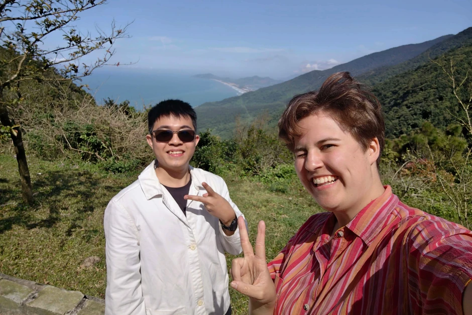 Cô gái Ba Lan tưởng gặp lừa đảo, vẫn liều đi nhờ 260km và cái kết ấm lòng Cô gái Ba Lan tưởng gặp lừa đảo, vẫn liều đi nhờ 260km và cái kết ấm lòng