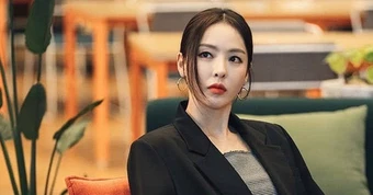 Cô vợ tình nguyện làm “người thứ ba” trong chính cuộc hôn nhân của mình: Cách cô giành lại chồng từ tay “trà xanh” mới vi diệu