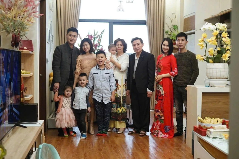 Con dâu nhận lương 10 triệu đồng, kế nghiệp quán 3 đời ở phố cổ Hà Nội Con dâu nhận lương 10 triệu đồng, kế nghiệp quán 3 đời ở phố cổ Hà Nội