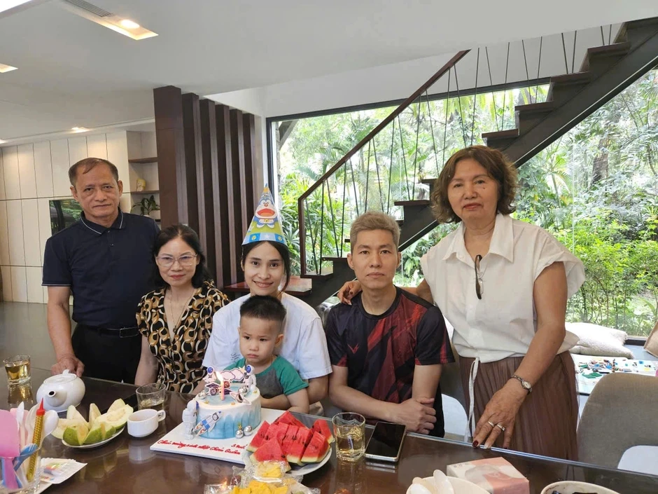 Con dâu nhận lương 10 triệu đồng, kế nghiệp quán 3 đời ở phố cổ Hà Nội Con dâu nhận lương 10 triệu đồng, kế nghiệp quán 3 đời ở phố cổ Hà Nội
