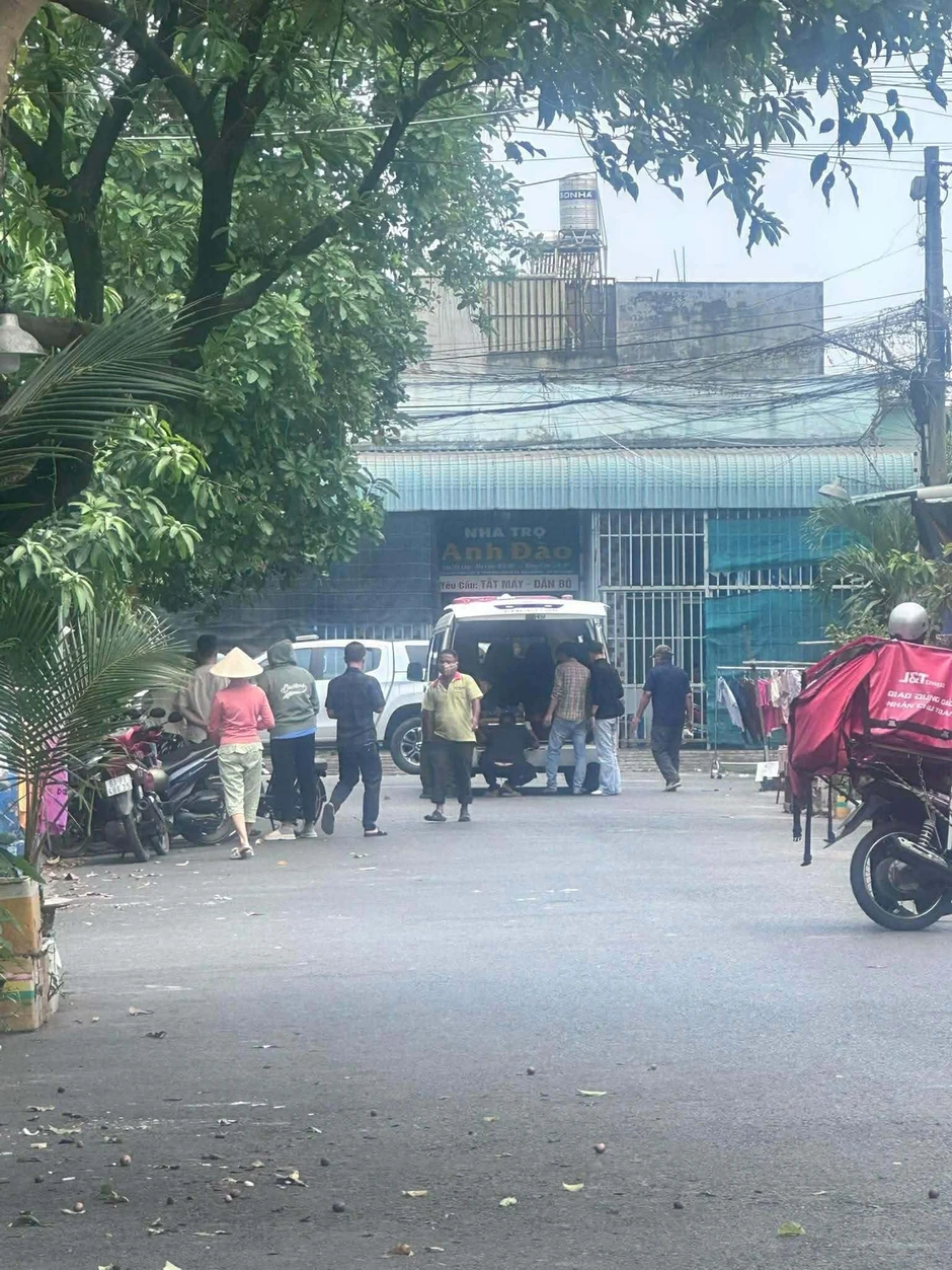 Con dâu phát hiện mẹ chồng tử vong trong tư thế treo cổ tại phòng trọ Con dâu phát hiện mẹ chồng tử vong trong tư thế treo cổ tại phòng trọ