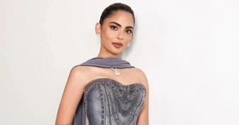 Con gái tỷ phú giàu nhất châu Á xách túi Birkin bé xíu, đắt nhất thế giới