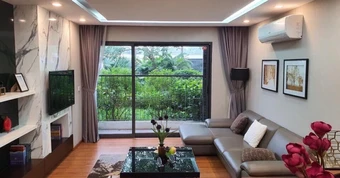 Con gái xin tôi đứng tên căn nhà, tôi đồng ý nhưng một tuần sau con rể lại tìm đến và xin tôi đừng ký giấy