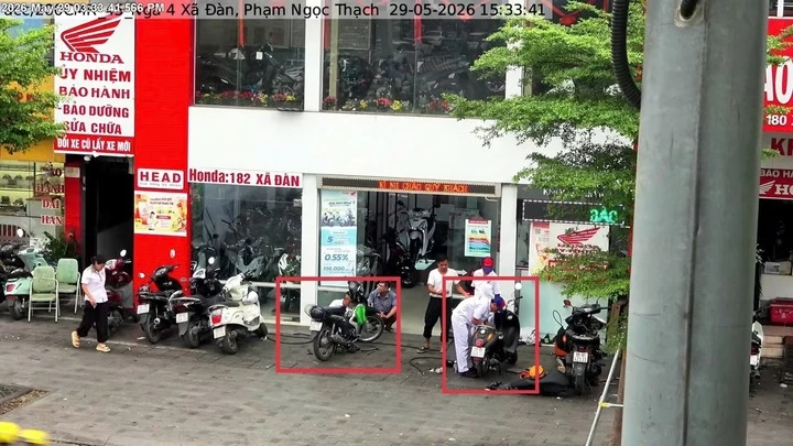 Công an Hà Nội thí điểm dùng UAV giám sát trật tự đô thị Công an Hà Nội thí điểm dùng UAV giám sát trật tự đô thị