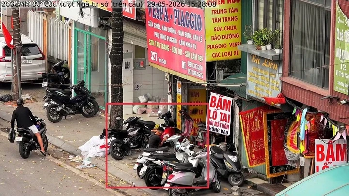 Công an Hà Nội thí điểm dùng UAV giám sát trật tự đô thị Công an Hà Nội thí điểm dùng UAV giám sát trật tự đô thị