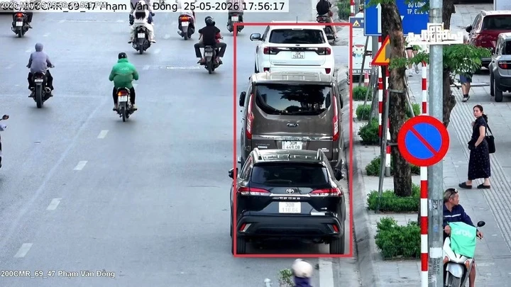 Công an Hà Nội thí điểm dùng UAV giám sát trật tự đô thị Công an Hà Nội thí điểm dùng UAV giám sát trật tự đô thị