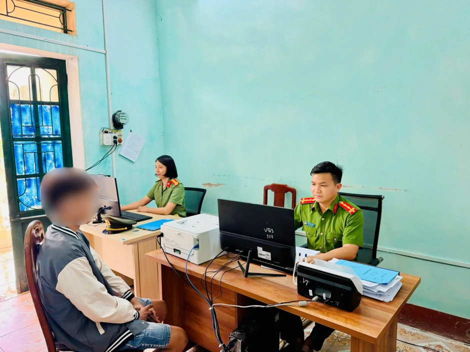 Công an mời làm việc với chủ kênh TikTok “Vu Quang Huy” Công an mời làm việc với chủ kênh TikTok “Vu Quang Huy”