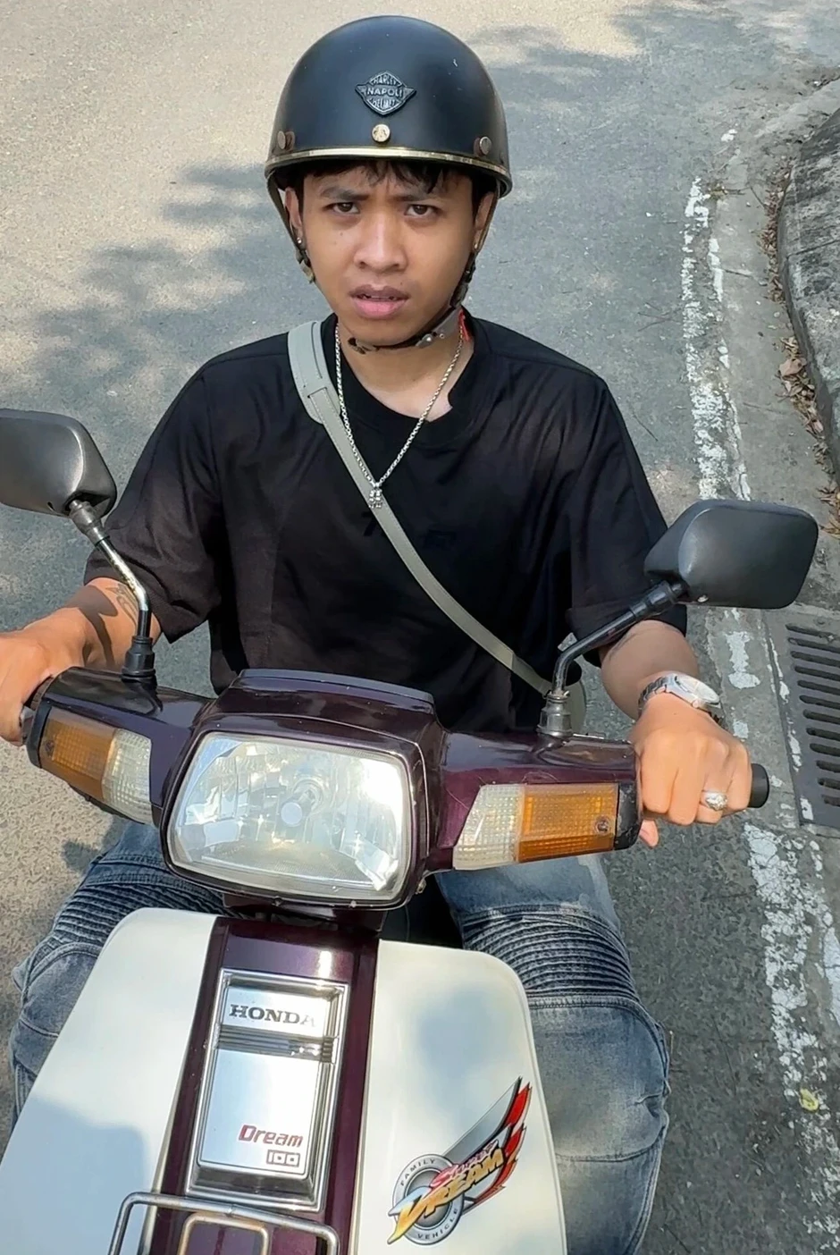 Công an xã bắt tay rapper triệu view làm clip tuyên truyền luật, hút gần 7 triệu lượt xem Công an xã bắt tay rapper triệu view làm clip tuyên truyền luật, hút gần 7 triệu lượt xem