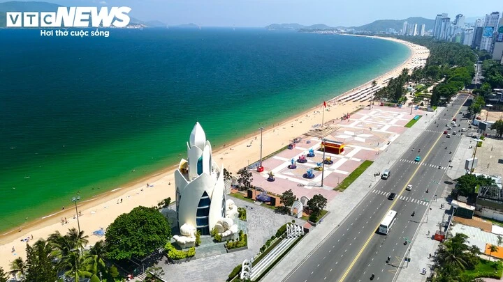 Công trình chắn biển được tháo dỡ, đường ven biển Nha Trang khoe diện mạo mới Công trình chắn biển được tháo dỡ, đường ven biển Nha Trang khoe diện mạo mới