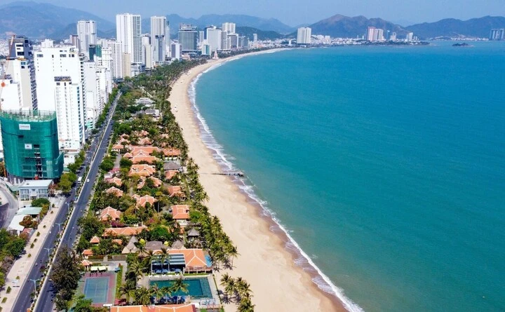 Công trình chắn biển được tháo dỡ, đường ven biển Nha Trang khoe diện mạo mới Công trình chắn biển được tháo dỡ, đường ven biển Nha Trang khoe diện mạo mới