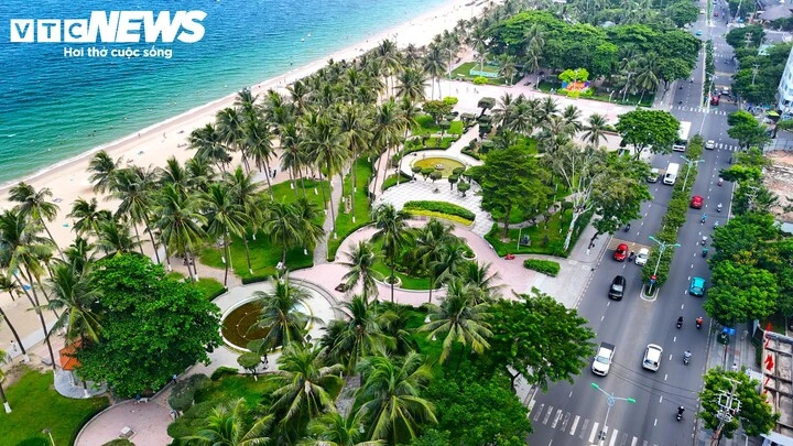 Công trình chắn biển được tháo dỡ, đường ven biển Nha Trang khoe diện mạo mới Công trình chắn biển được tháo dỡ, đường ven biển Nha Trang khoe diện mạo mới