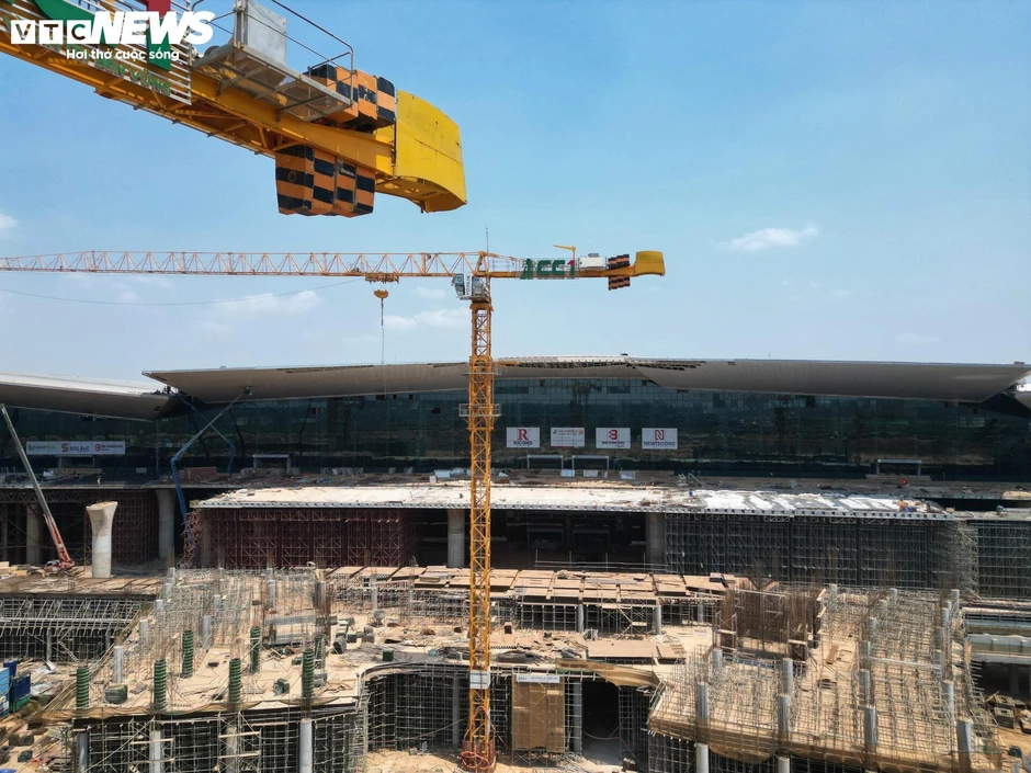 Công trường TP Đồng Nai thi công xuyên lễ 30/4, tăng tốc loạt dự án trọng điểm Công trường TP Đồng Nai thi công xuyên lễ 30/4, tăng tốc loạt dự án trọng điểm