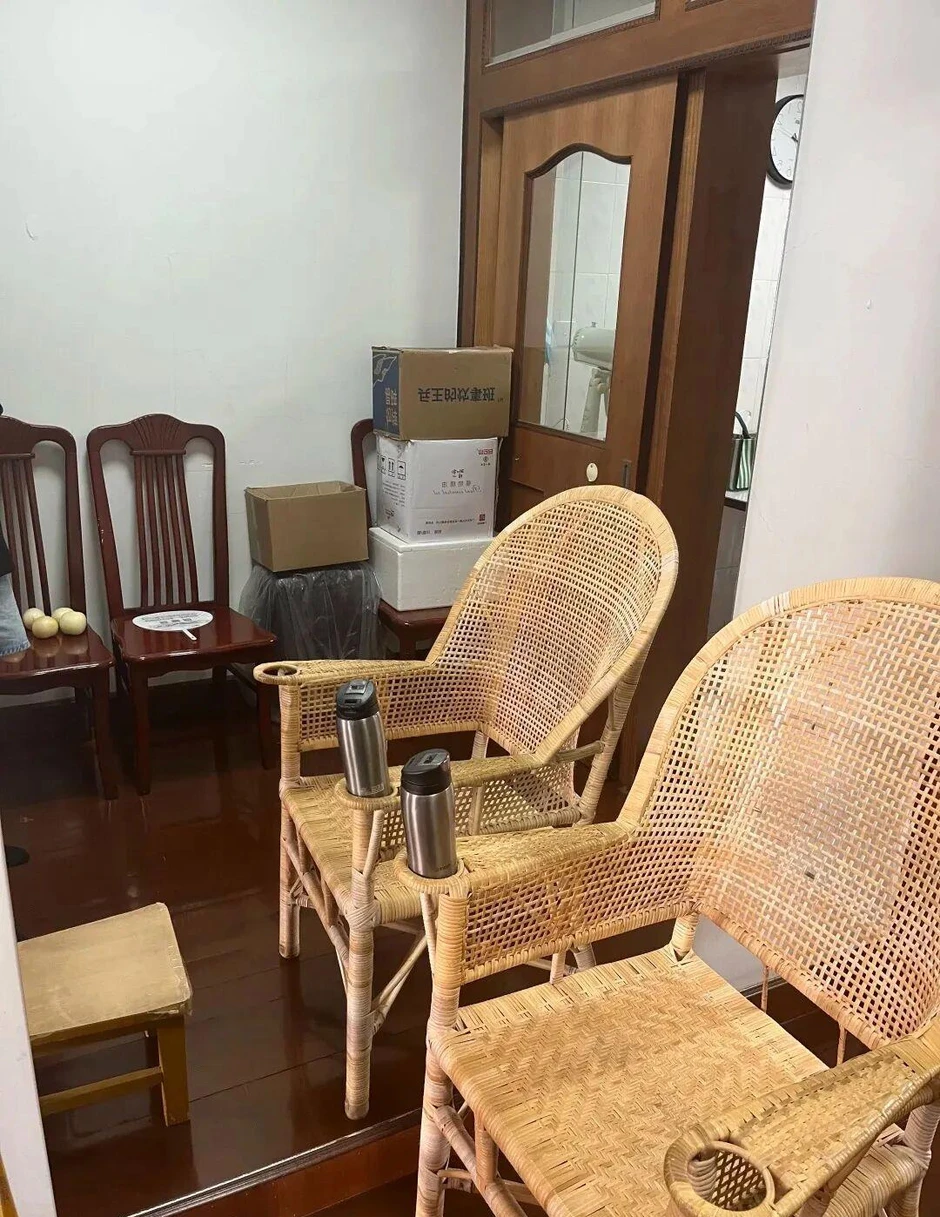 Cụ bà 75 tuổi sống tự lập: Căn nhà nhỏ và cuộc sống bình yên không làm phiền con cháu