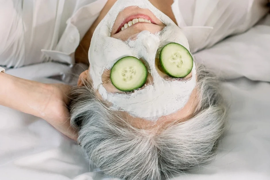 Cụ bà 75 tuổi tiêu gần 12 tỷ cho làm đẹp tại spa: Sự thật gây sốc Cụ bà 75 tuổi tiêu gần 12 tỷ cho làm đẹp tại spa: Sự thật gây sốc