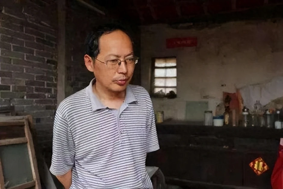 Cú trượt dài của thần đồng đỗ Thủ khoa năm 16 tuổi Cú trượt dài của thần đồng đỗ Thủ khoa năm 16 tuổi